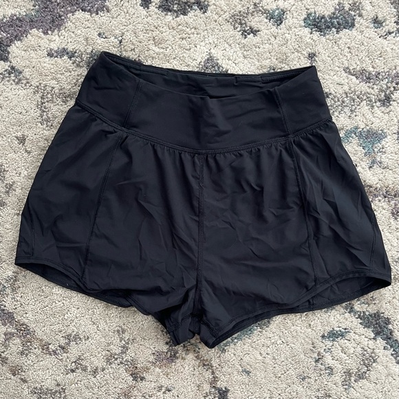 Lean In Shorts 2” in Black - Picture 4 of 6